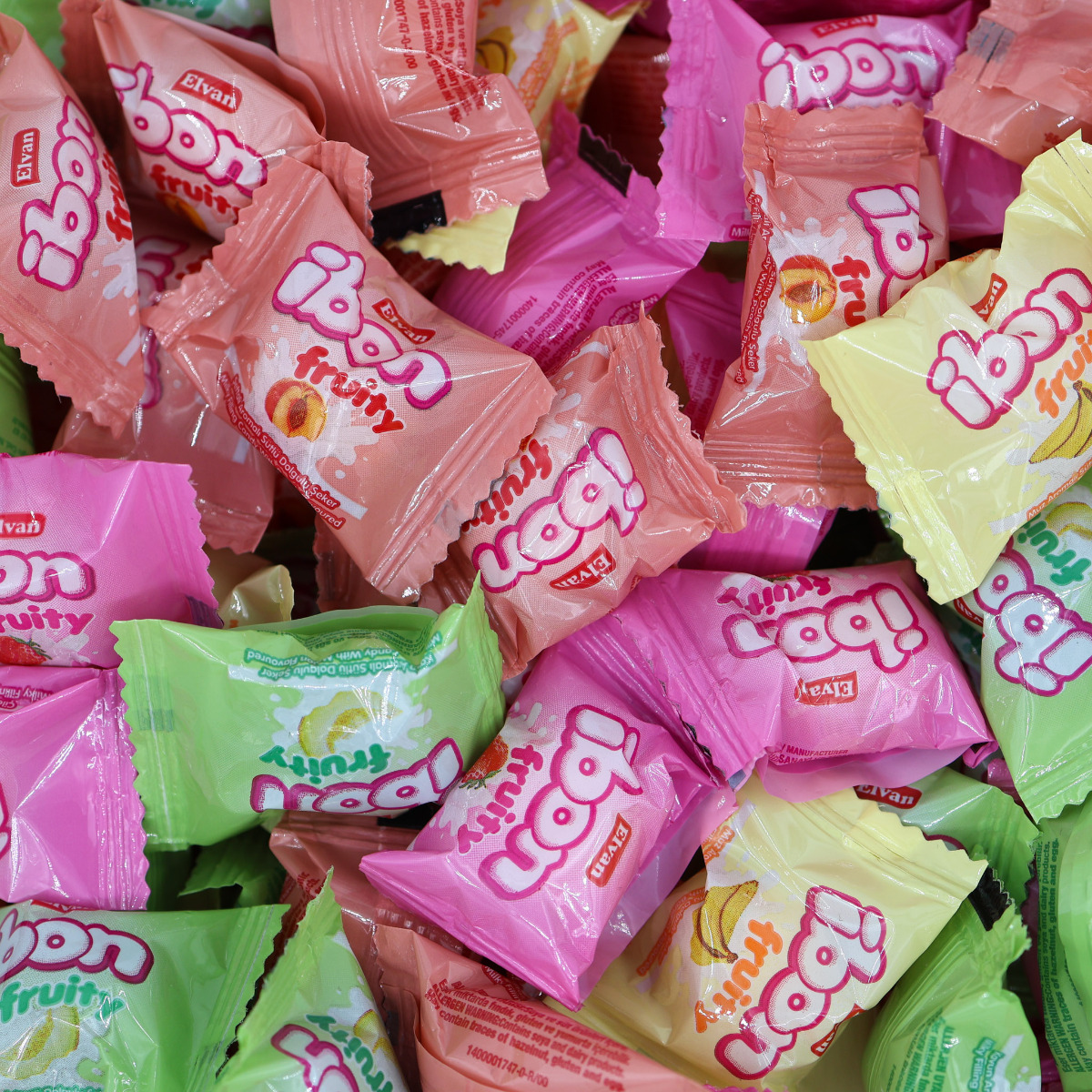 Elvan Ibon Fruity Maitokerma-hedelmämakeiset 800g